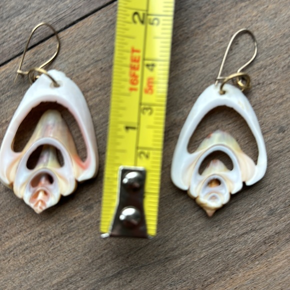Seashell earrings - Picture 3 of 4